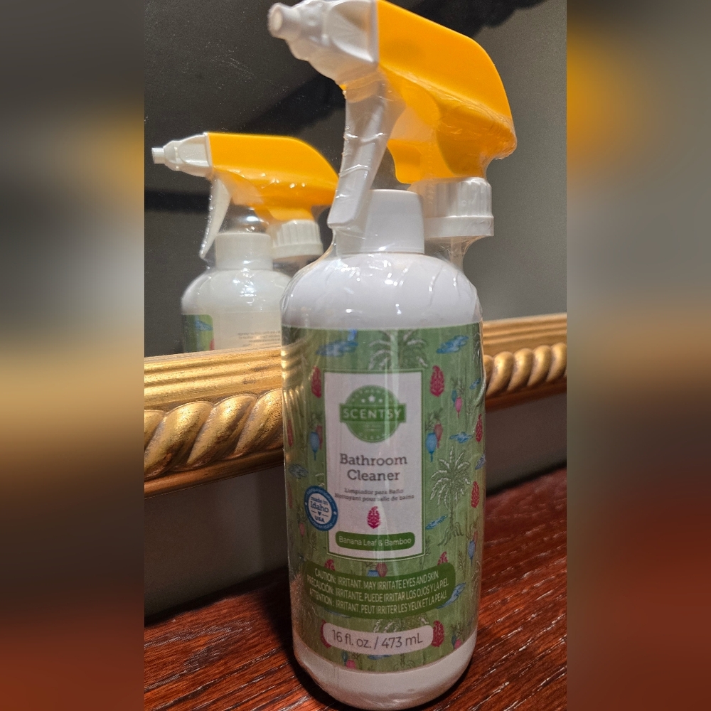 Scentsy Bathroom Cleaner - Banana  Leaf & Bamboo